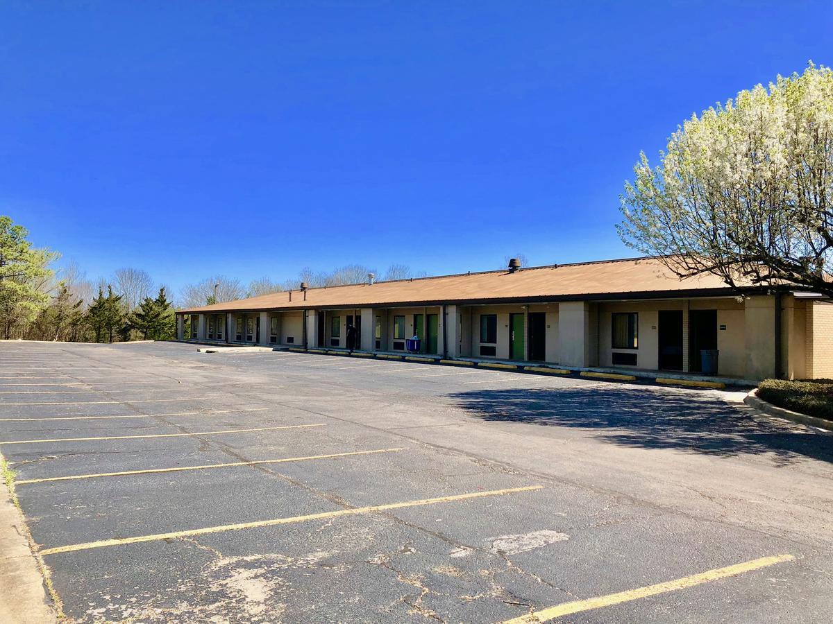 Super 8 By Wyndham-Tupelo Airport Motel Dış mekan fotoğraf