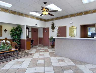 Super 8 By Wyndham-Tupelo Airport Motel İç mekan fotoğraf